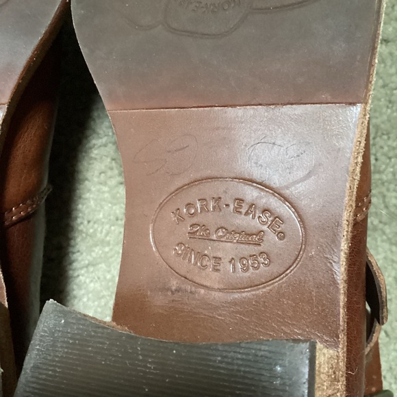 Kork-Ease Jardin Buckle Strap Brown Leather Ankle Bootie/Back Zip Size 9M - Picture 14 of 15